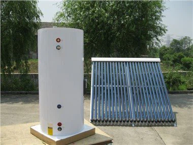 Calentador de agua solar con respaldo de gas